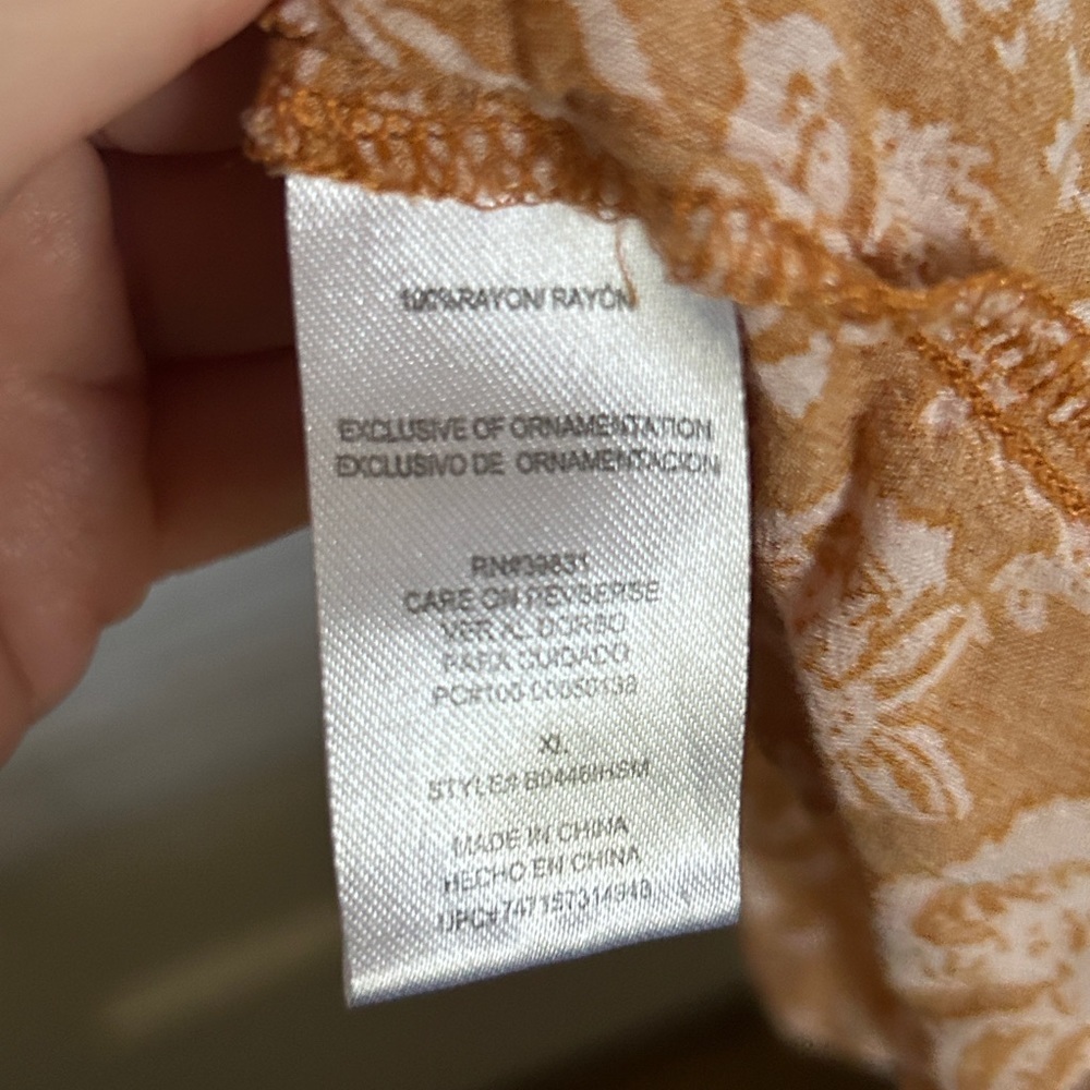 Democracy Red and Orange Ruffled Sleeveless Blouse - Picture 5 of 6